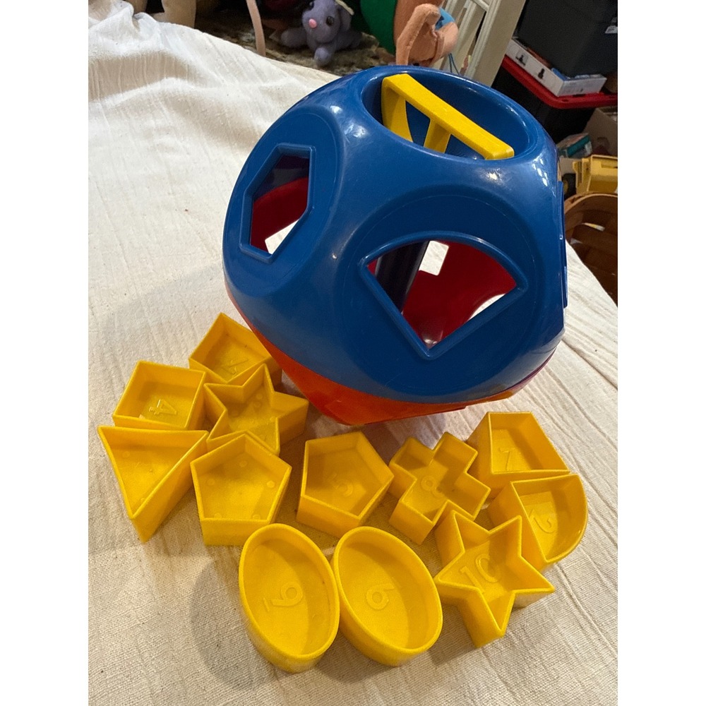 Tupperware Shape-O Toy Red Blue Ball Sorter Yellow Shapes Numbers Vintage Style